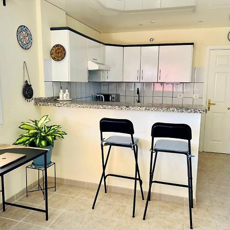 Apartament Cozy Beachfront Flat With Pool & Panoramic Sea View Terrace Puerto de Santiago  Zewnętrze zdjęcie