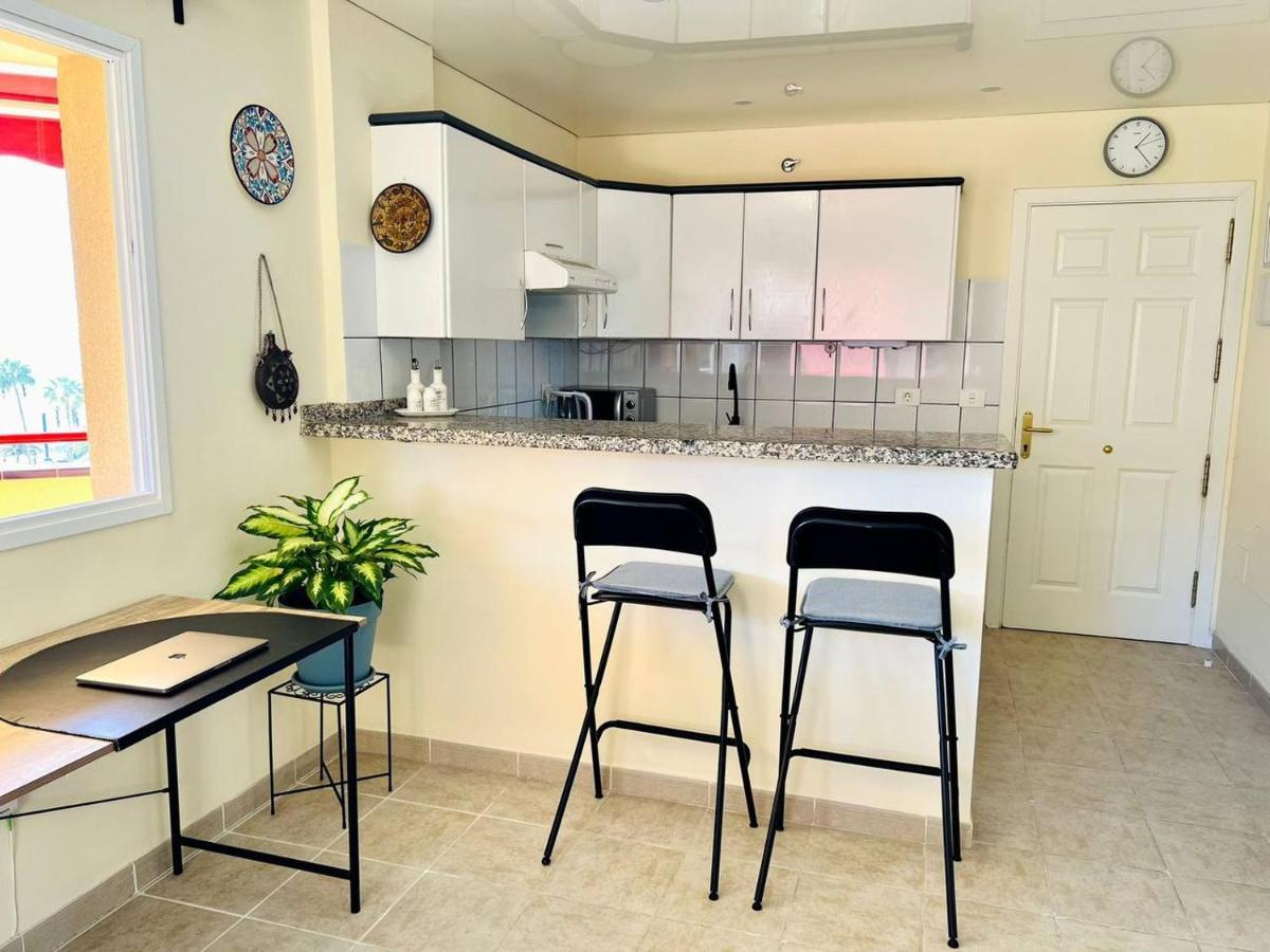 Apartament Cozy Beachfront Flat With Pool & Panoramic Sea View Terrace Puerto de Santiago  Zewnętrze zdjęcie